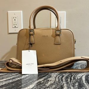 NWT Barton Duffle Tote | ANGELA ROI